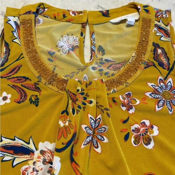 Magnolia Grace patterned sleeveless blouse - Picture 2 of 3